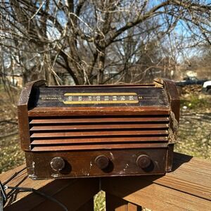 RCA Victor Tube Radio Wood AM Tabletop Vintage 1940s No Tested Parts Repair